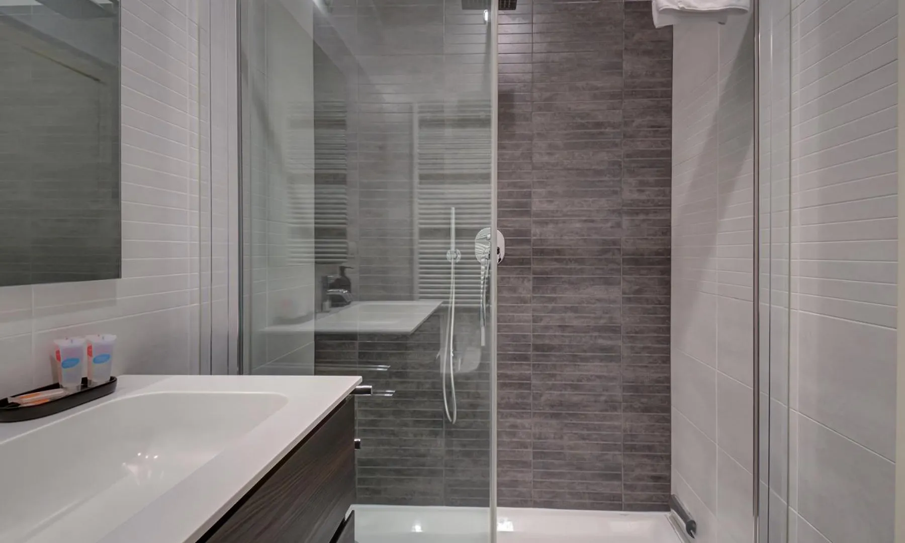 Citylife Modern Comfort Suite Milan